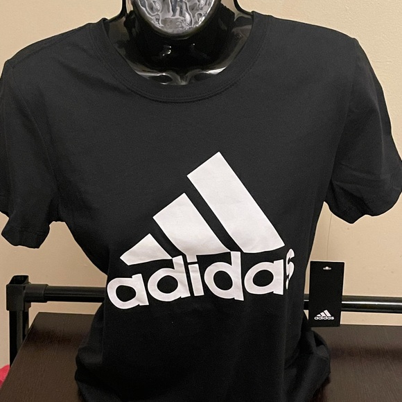 Unisex Adidas T-shirt - Picture 1 of 2
